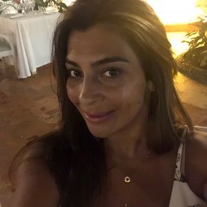 Meet your Posher, Carolina